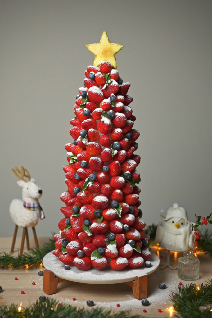 Fruit Christmas Tree - Dakota Ovdan