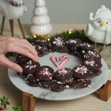 eating no-bake thin mints