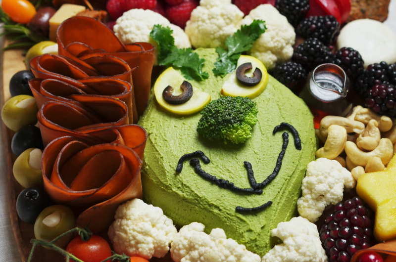 Grinch Charcuterie Board