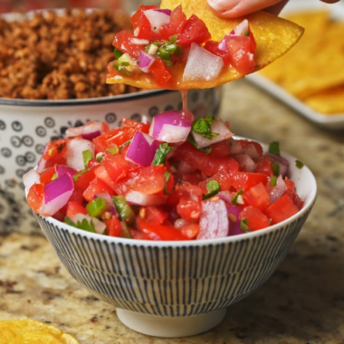 Refreshing Salsa Recipe (Ready in 12 Minutes!)